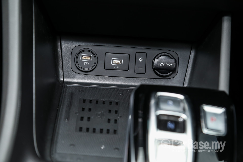 Hyundai Sonata DN8 (2020) Interior