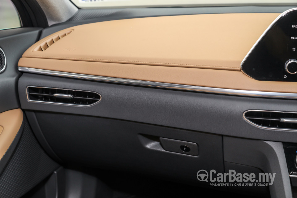 Hyundai Sonata DN8 (2020) Interior