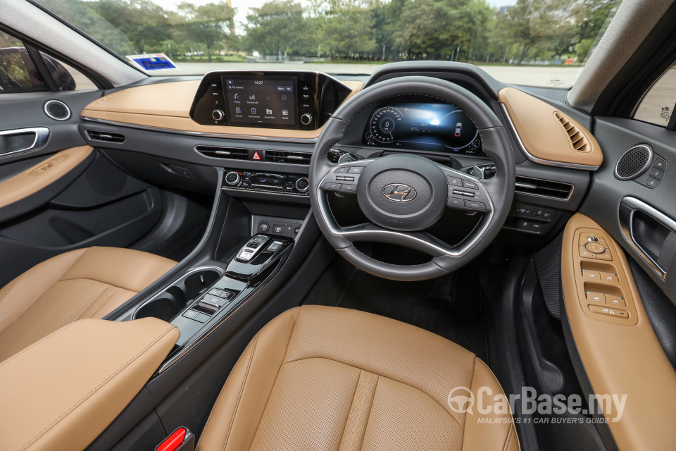 Hyundai Sonata DN8 (2020) Interior