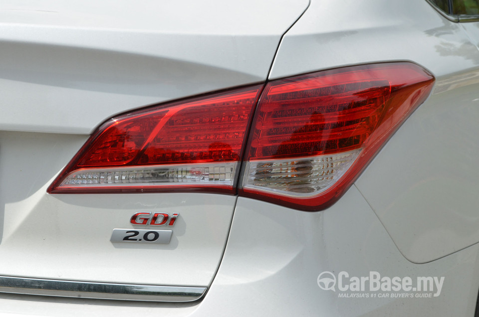 Hyundai i40 Sedan VF (2013) Exterior