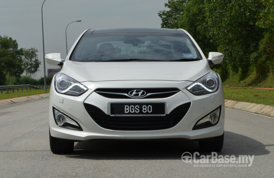 Hyundai i40 Sedan VF (2013) Exterior
