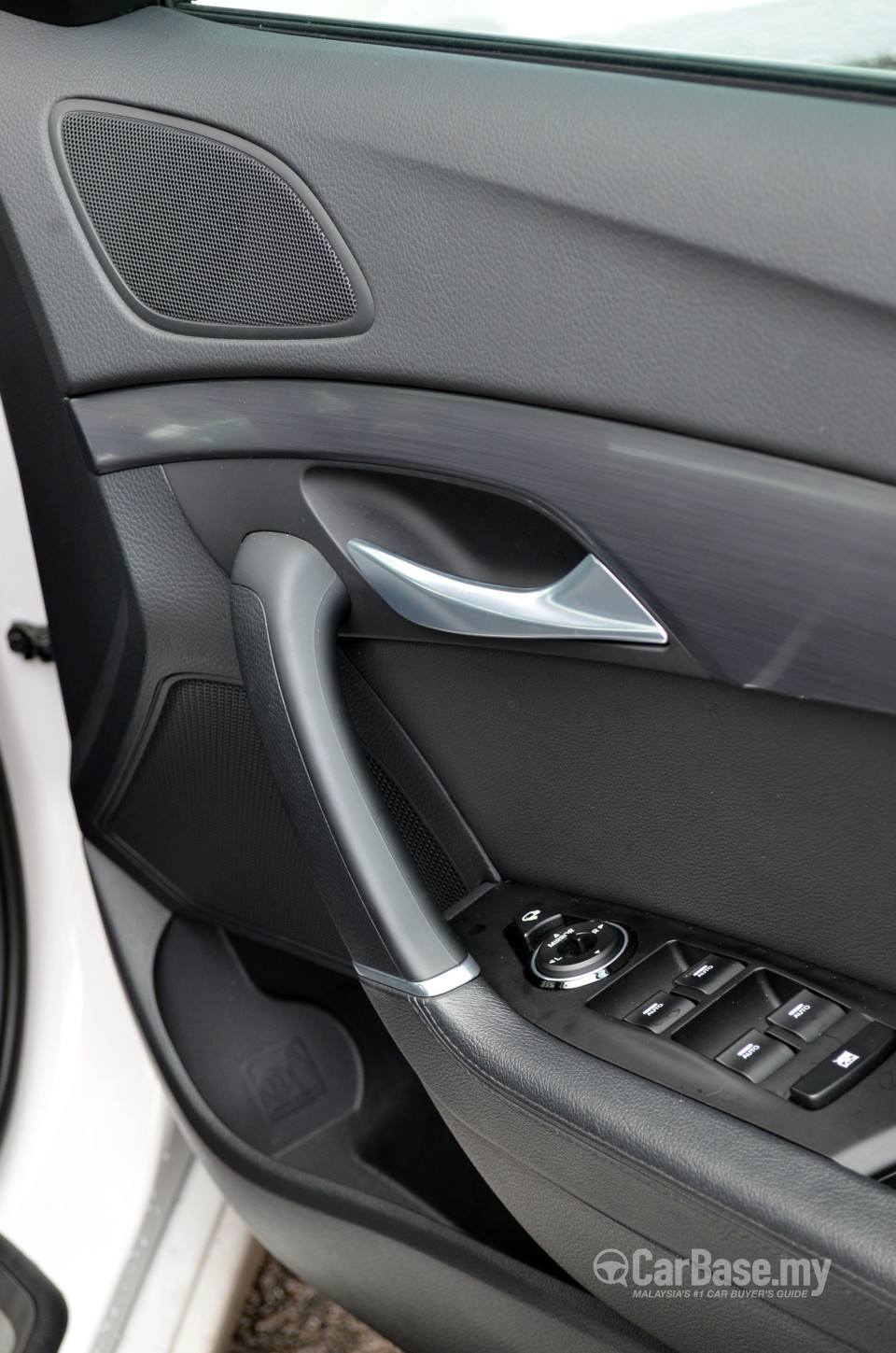 Hyundai i40 Sedan VF (2013) Interior