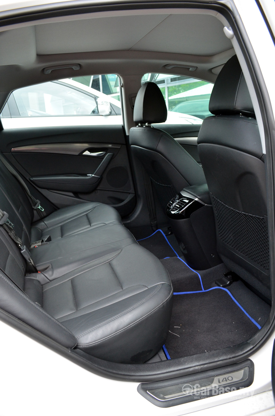 Hyundai i40 Sedan VF (2013) Interior