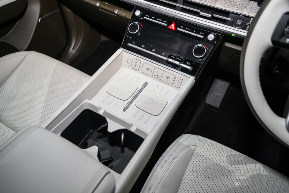 Hyundai Santa Fe MX5 (2025) Interior