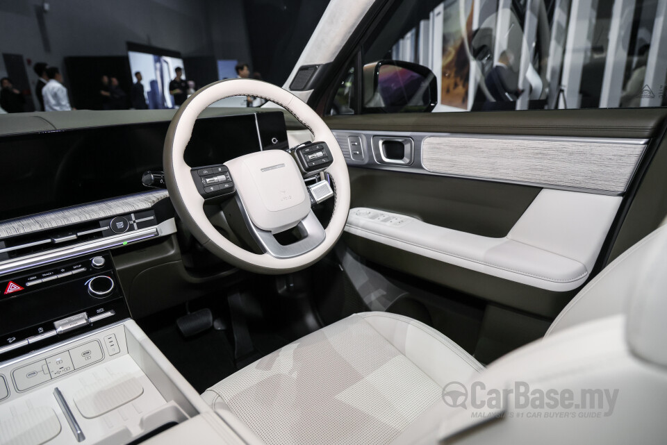Hyundai Santa Fe MX5 (2025) Interior