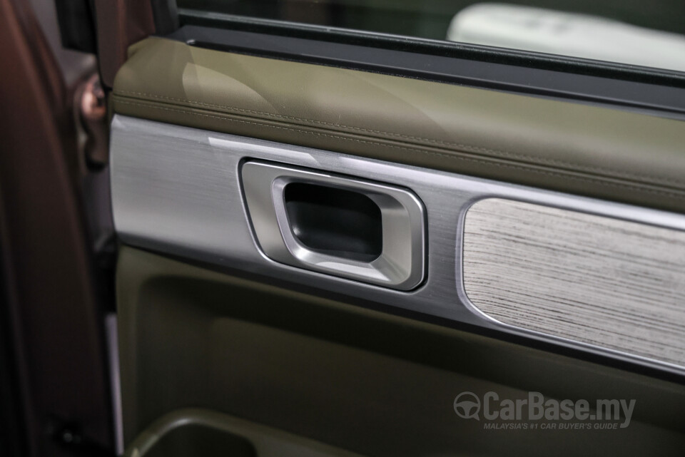 Hyundai Santa Fe MX5 (2025) Interior