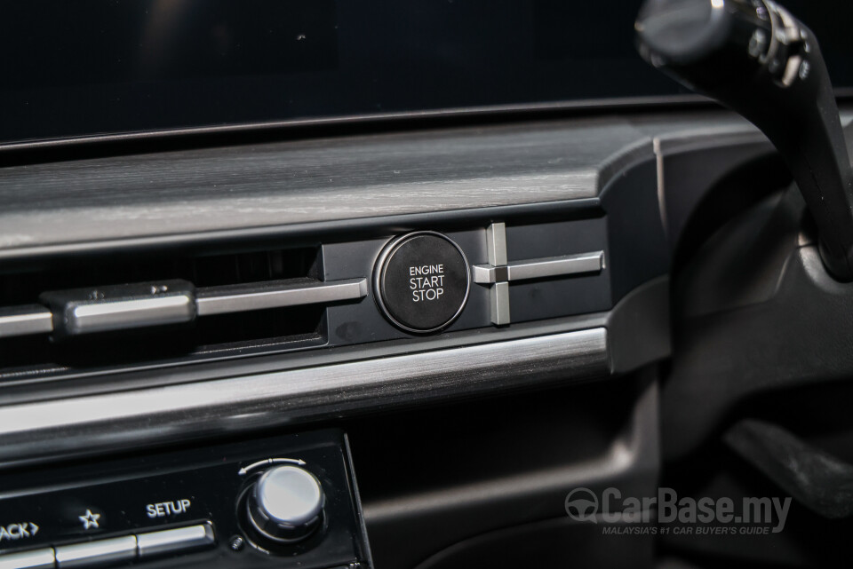 Hyundai Santa Fe MX5 (2025) Interior
