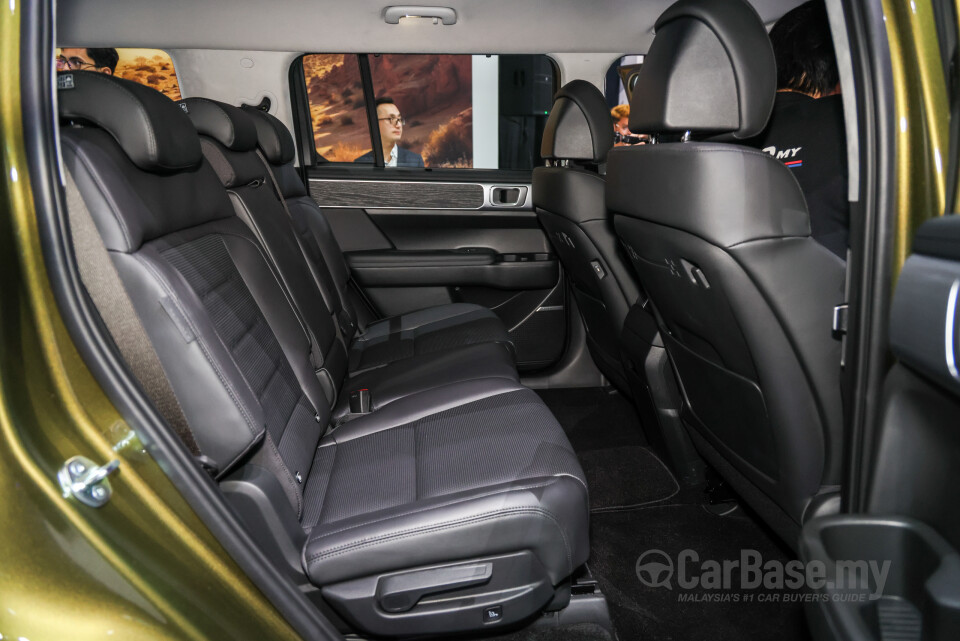 Hyundai Santa Fe MX5 (2025) Interior