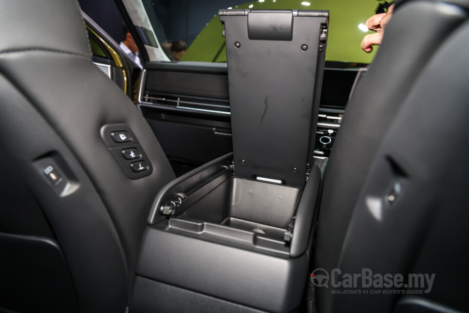 Hyundai Santa Fe MX5 (2025) Interior