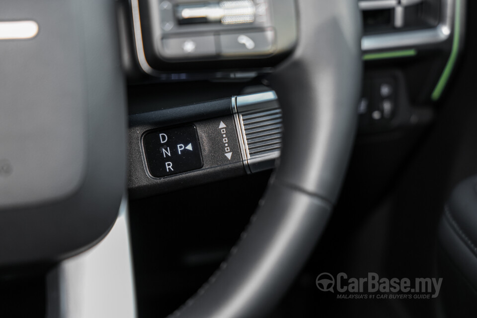 Hyundai Santa Fe MX5 (2025) Interior