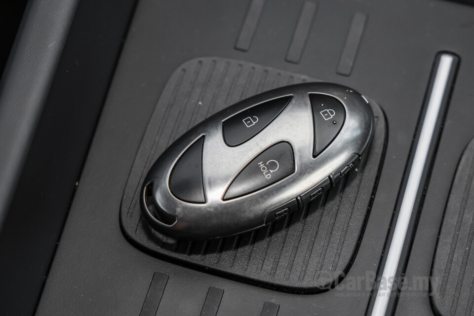 Hyundai Santa Fe MX5 (2025) Interior
