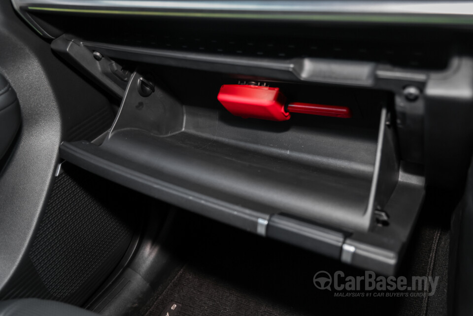 Hyundai Santa Fe MX5 (2025) Interior