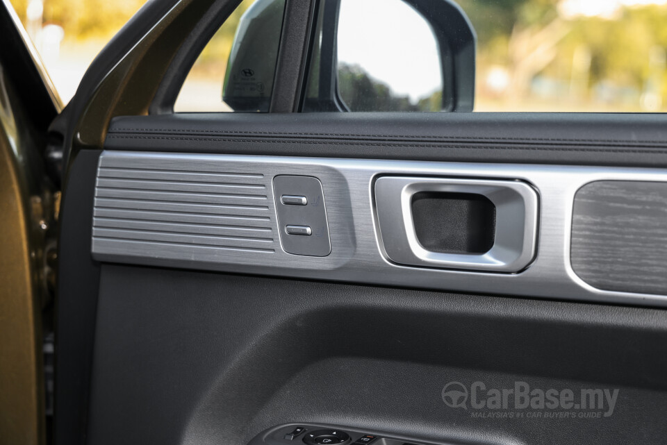 Hyundai Santa Fe MX5 (2025) Interior