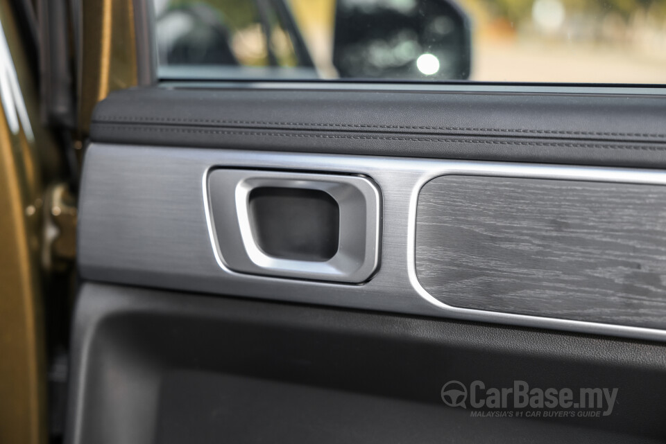 Hyundai Santa Fe MX5 (2025) Interior