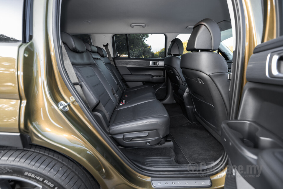 Hyundai Santa Fe MX5 (2025) Interior