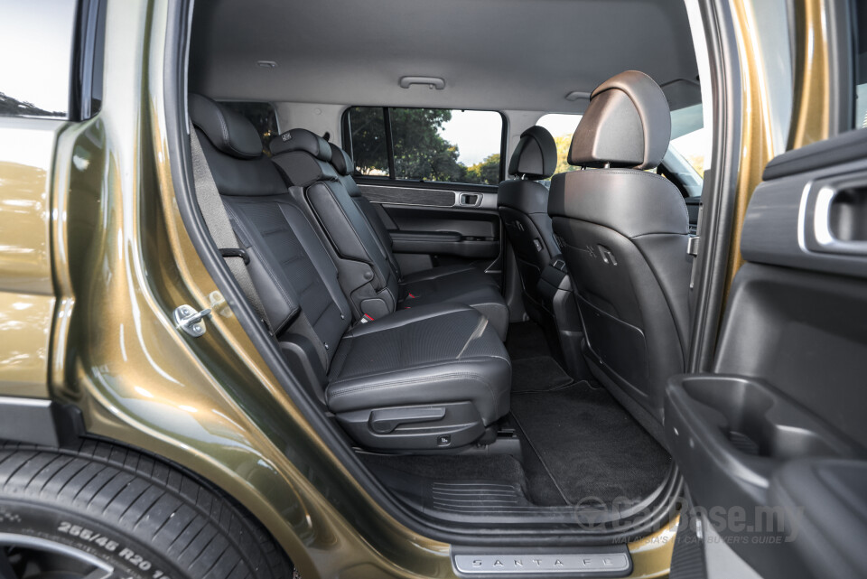 Hyundai Santa Fe MX5 (2025) Interior