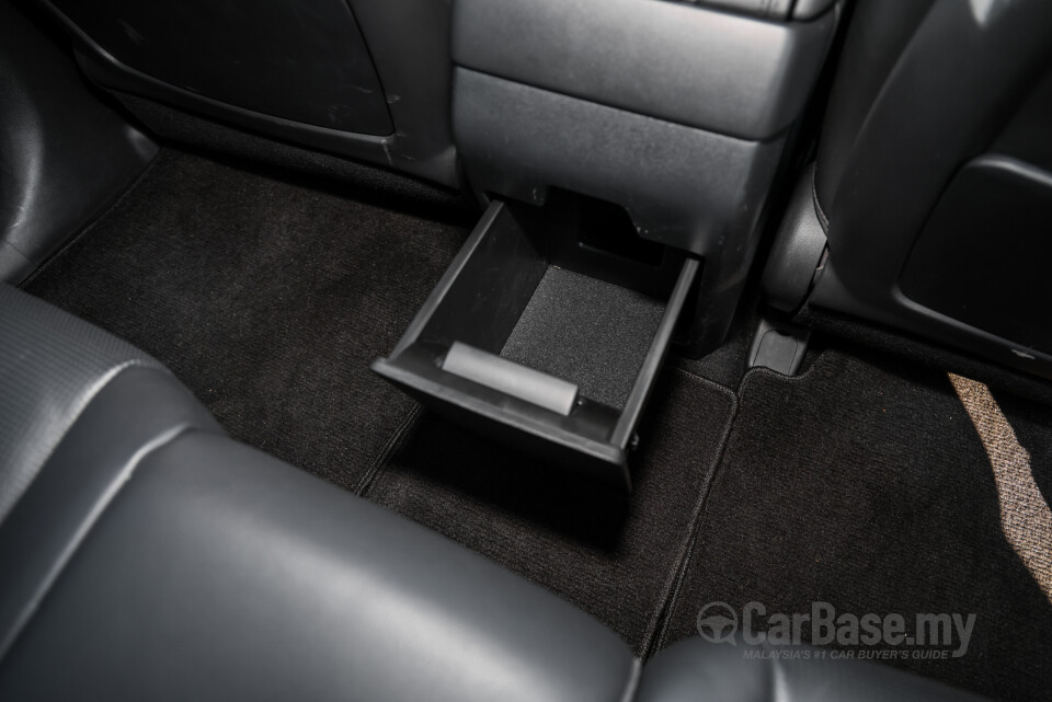 Hyundai Santa Fe MX5 (2025) Interior