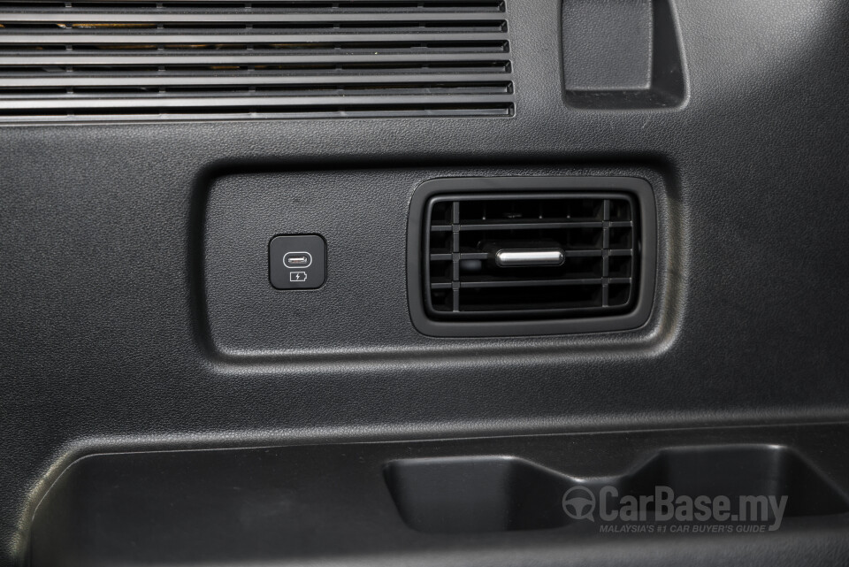 Hyundai Santa Fe MX5 (2025) Interior