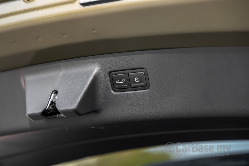 Hyundai Santa Fe MX5 (2025) Interior