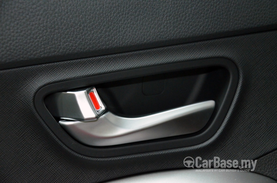 Hyundai Santa Fe DM (2013) Interior