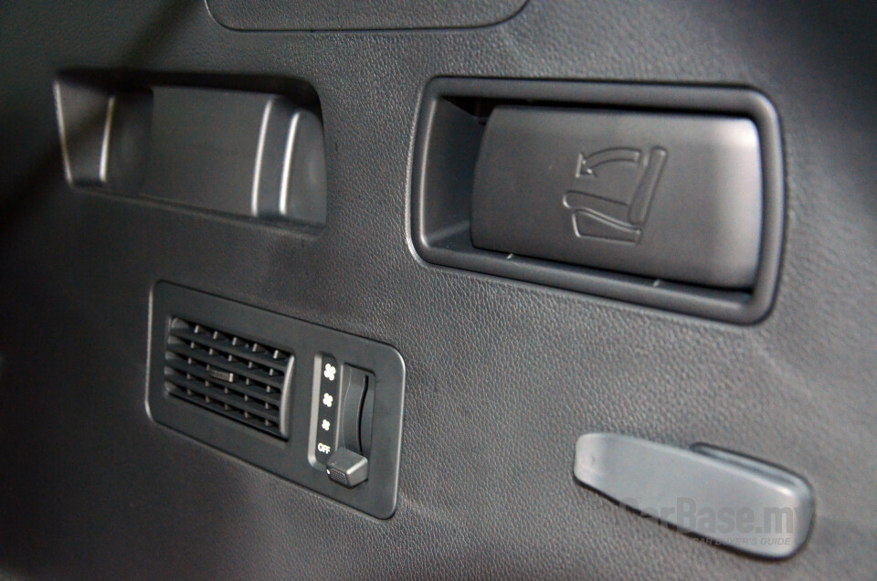 Chevrolet Cruze J300 (2012) Interior