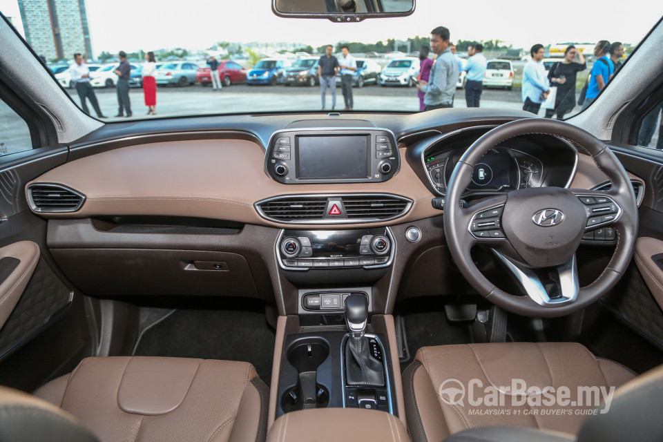 Hyundai Santa Fe TM (2019) Interior