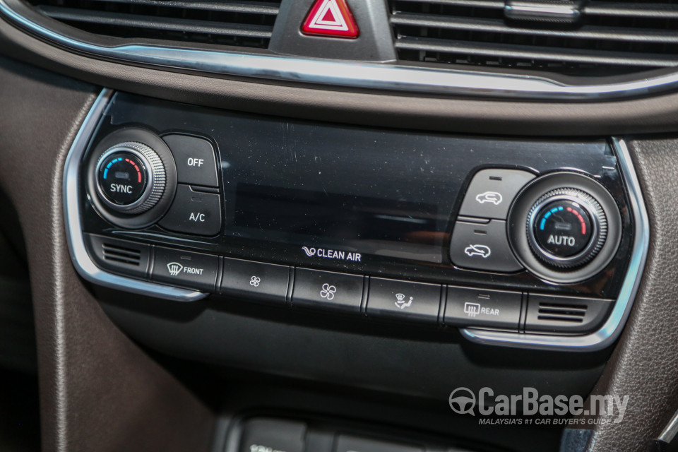 Hyundai Santa Fe TM (2019) Interior