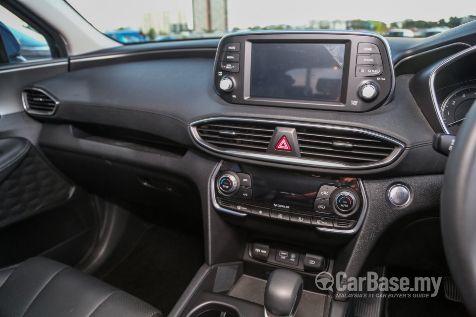 Hyundai Santa Fe TM (2019) Interior
