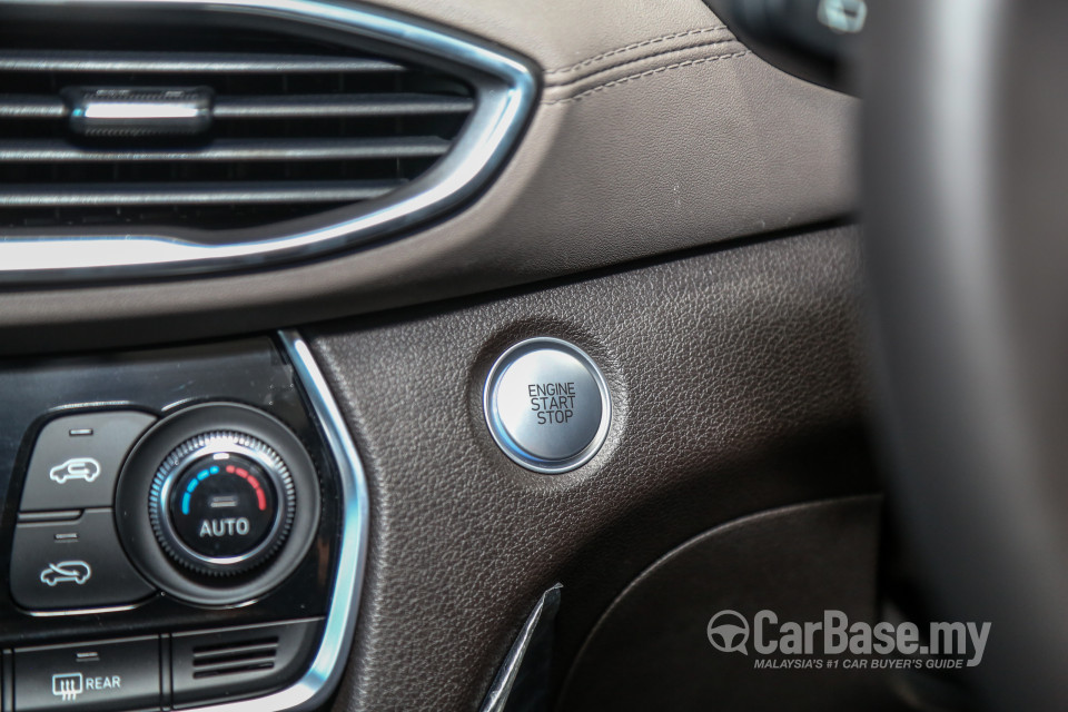 Hyundai Santa Fe TM (2019) Interior