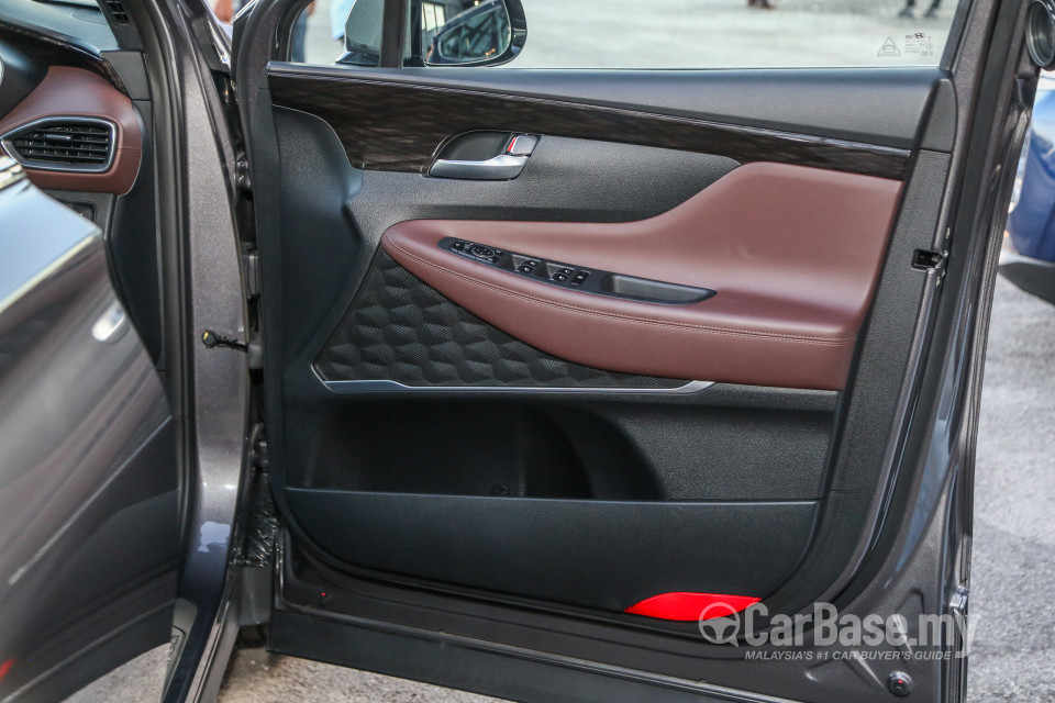 Hyundai Santa Fe TM (2019) Interior