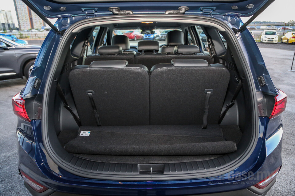 Audi Q5 FY (2019) Interior