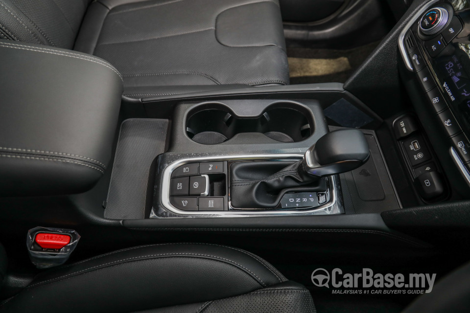 Hyundai Santa Fe TM (2019) Interior