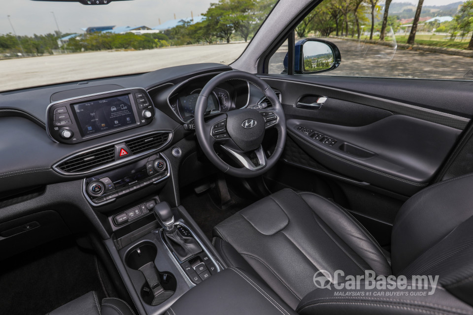 Hyundai Santa Fe TM (2019) Interior
