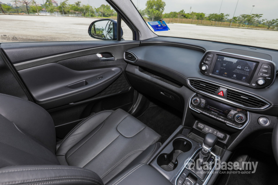 Hyundai Santa Fe TM (2019) Interior