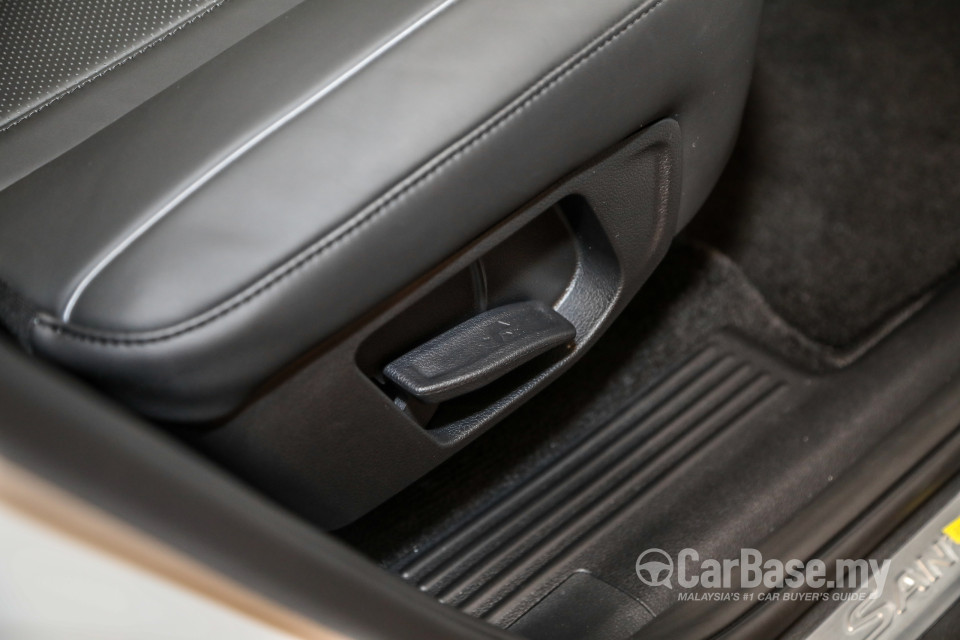 Hyundai Santa Fe TM (2019) Interior