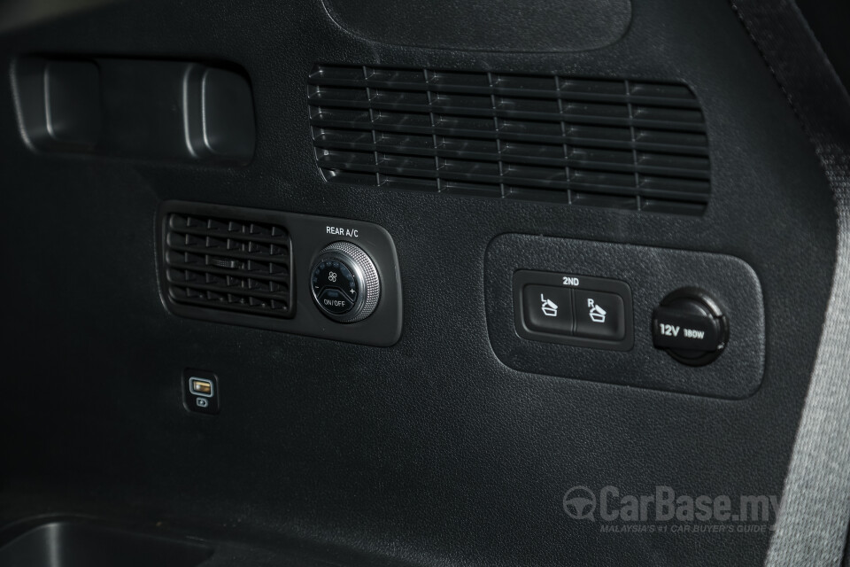 Hyundai Santa Fe TM Facelift (2024) Interior