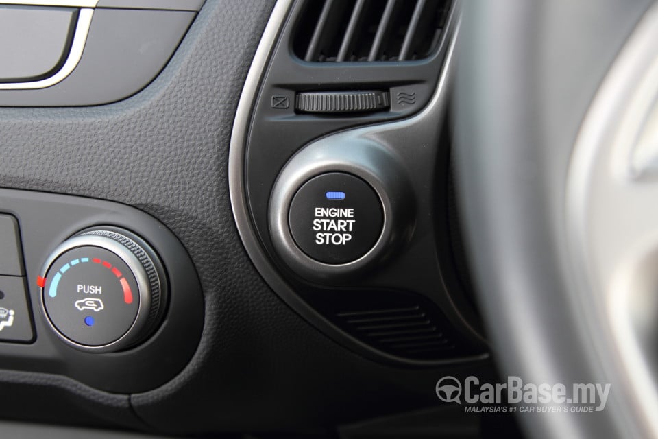 Hyundai Tucson Mk2 Facelift (2013) Interior