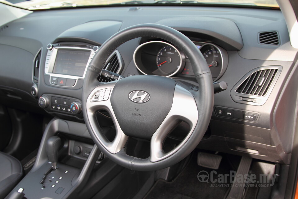 Nissan Navara D23 (2015) Interior