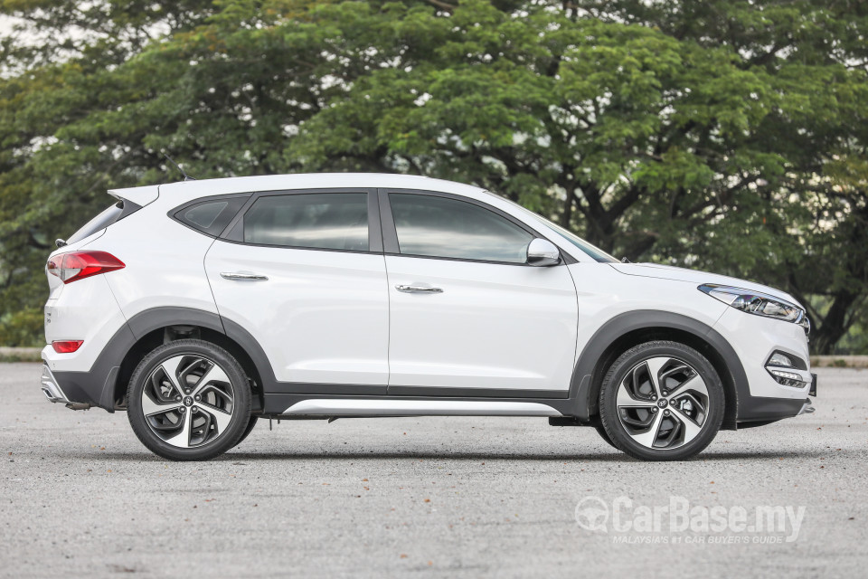 Hyundai Tucson TL (2015) Exterior