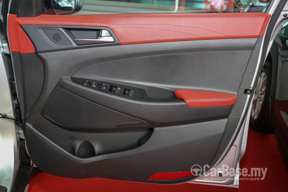 Hyundai Tucson TL (2015) Interior