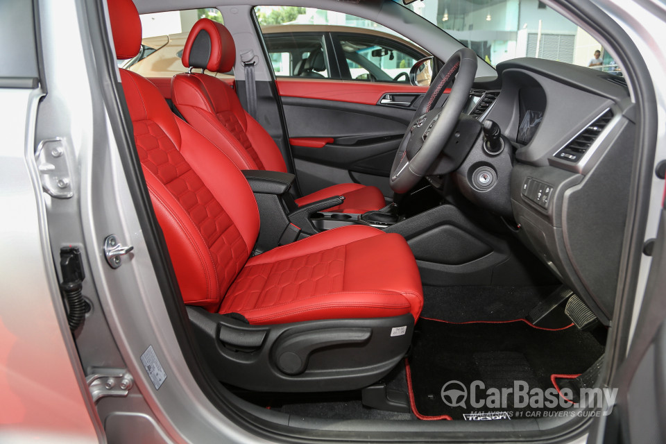Hyundai Tucson TL (2015) Interior