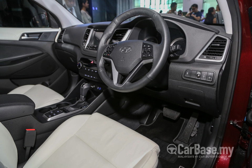 Hyundai Tucson TL (2015) Interior