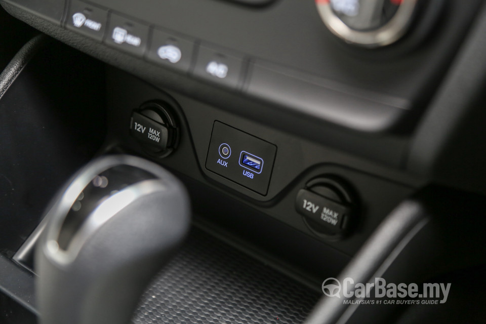 Hyundai Tucson TL (2015) Interior