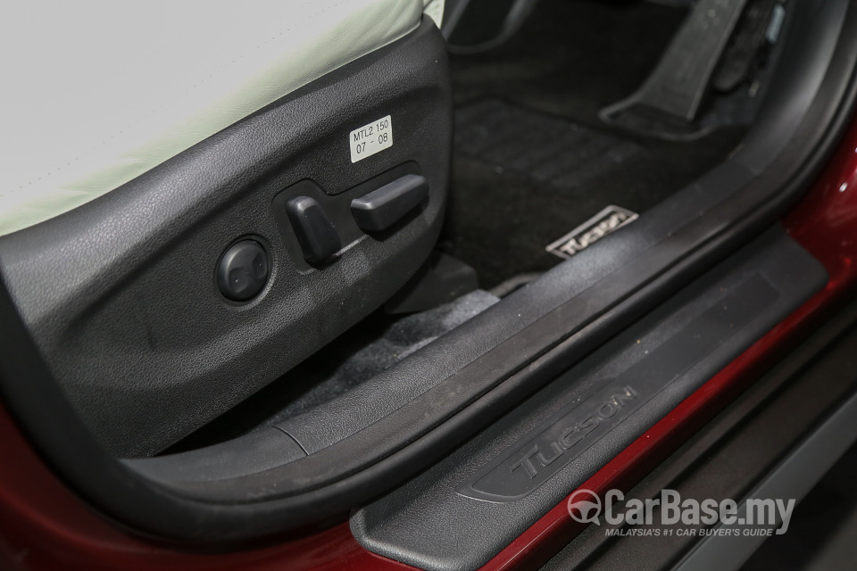 Hyundai Tucson TL (2015) Interior