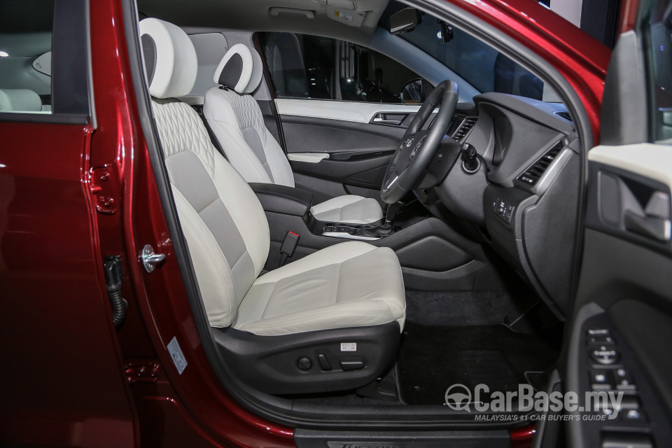 Hyundai Tucson TL (2015) Interior