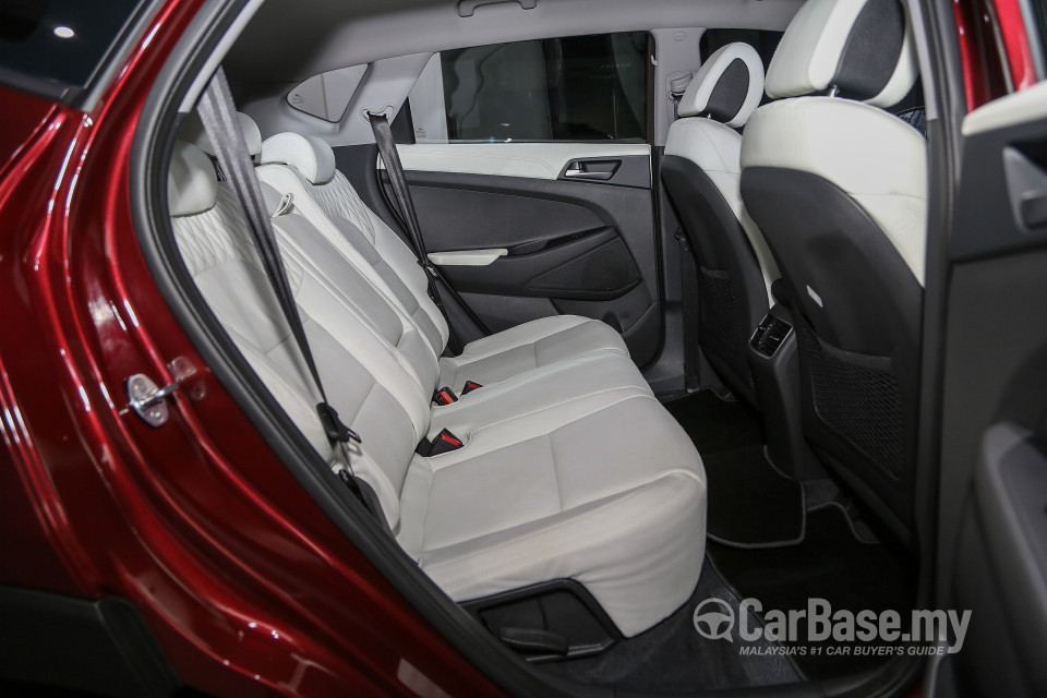 Hyundai Tucson TL (2015) Interior