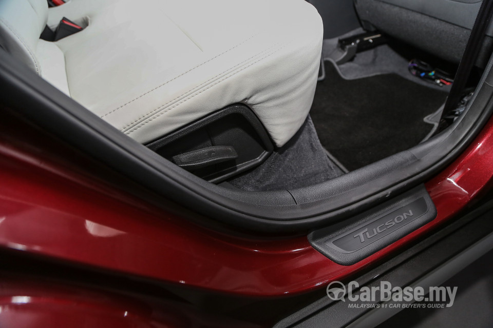 Hyundai Tucson TL (2015) Interior