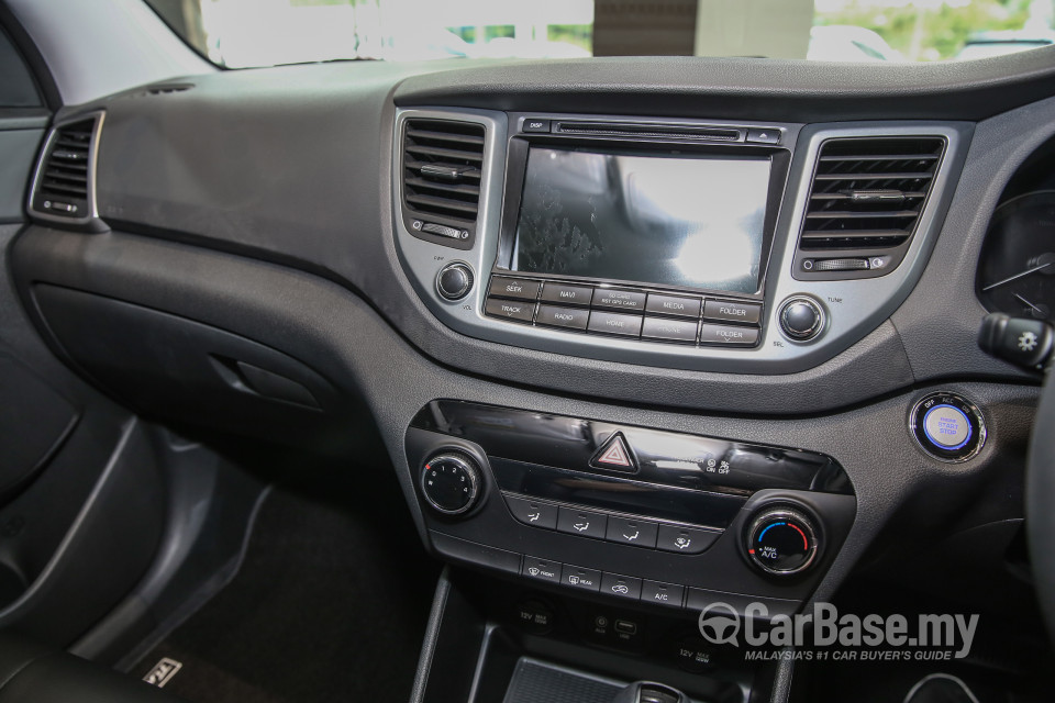 Hyundai Tucson TL (2015) Interior