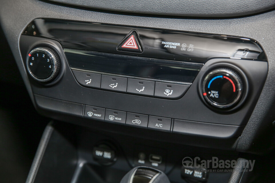 Nissan Navara D23 Facelift (2021) Interior