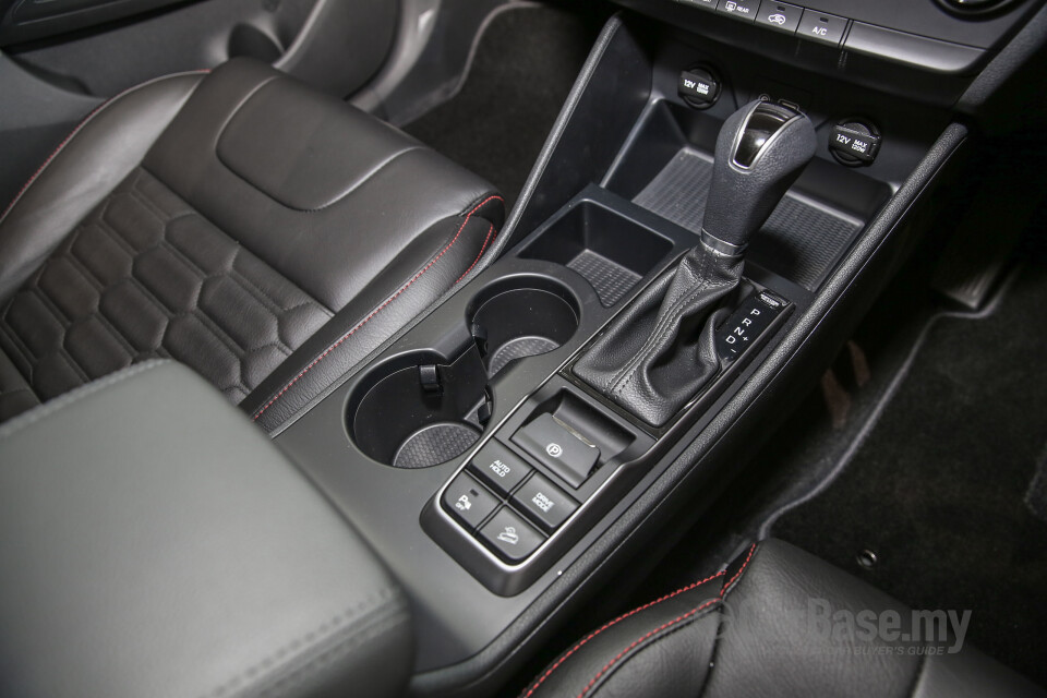 Toyota Camry XV70 Facelift (2022) Interior
